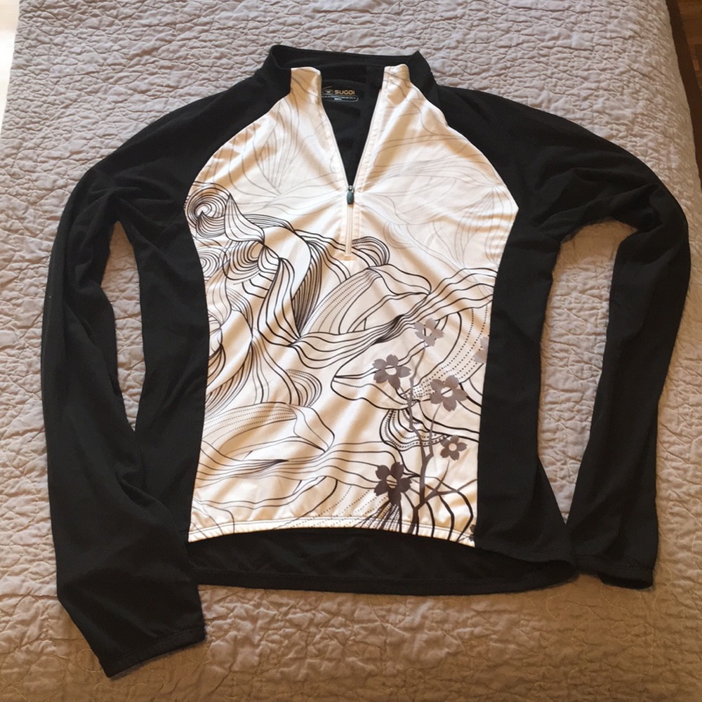 Sugoi size M long sleeve bike jersey 1/4 zip